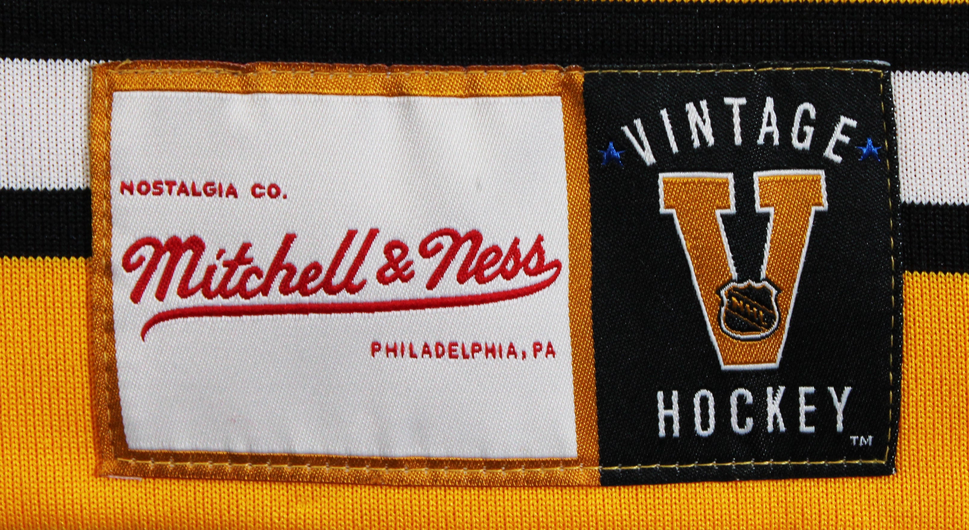 Bruins Bobby Orr "HOF 79" Signed Black Vintage M&N Throwback Jersey BAS & GNR