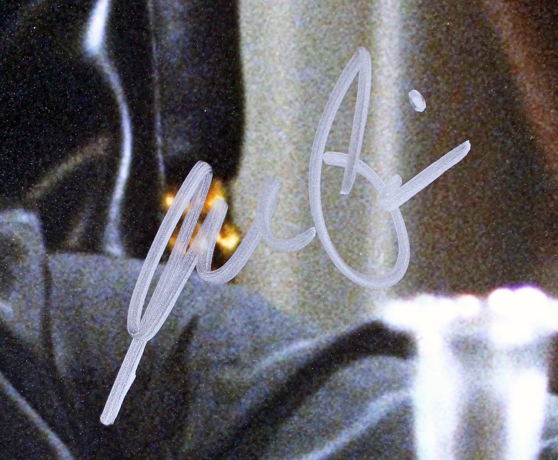 Al Pacino Scarface Authentic Signed 16x20 Horizontal Sitting Photo BAS #BQ98472