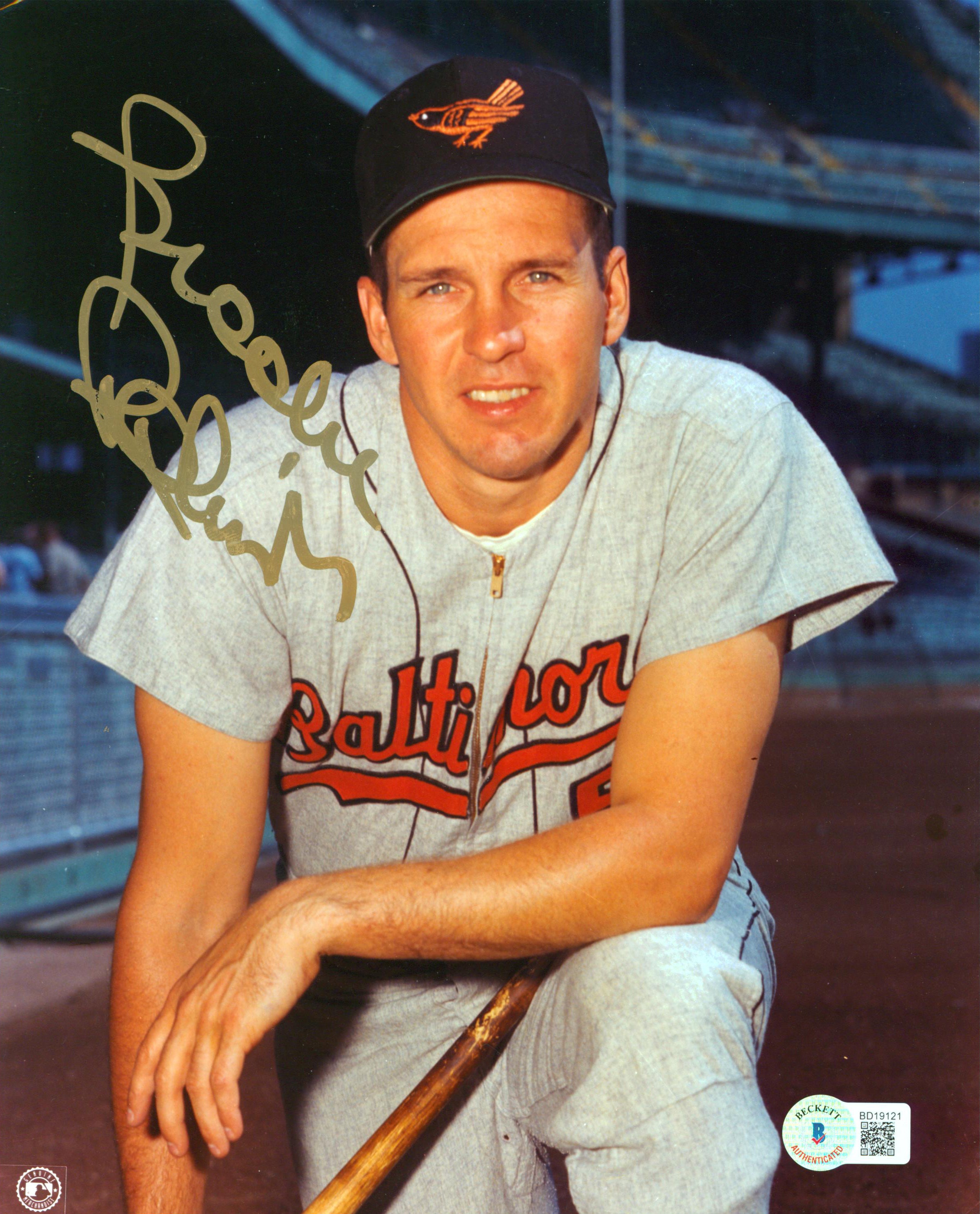 Orioles Brooks Robinson Authentic Signed 8x10 Photo Autographed BAS #BD19121