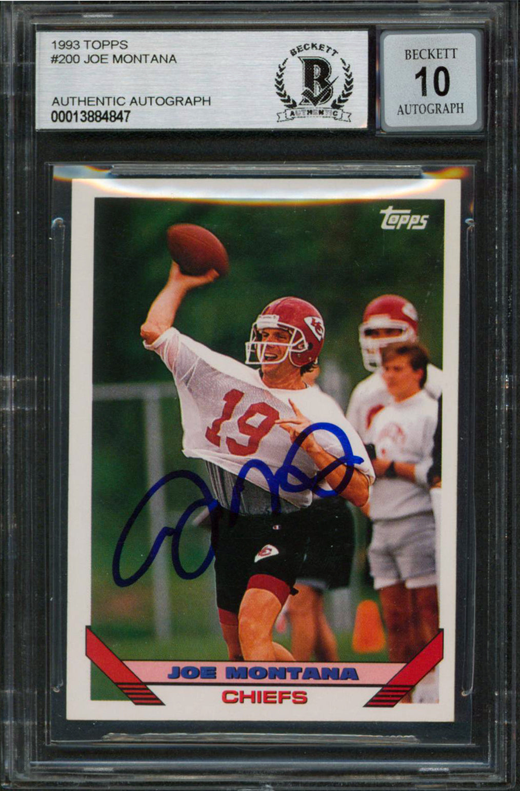 Chiefs Joe Montana Authentic Signed 1993 Topps #200 Card Auto 10! BAS Slabbed