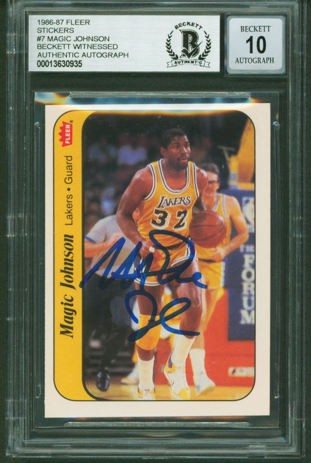 Lakers Magic Johnson Signed 1986 Fleer Stickers #7 Card Auto 10! BAS Slabbed