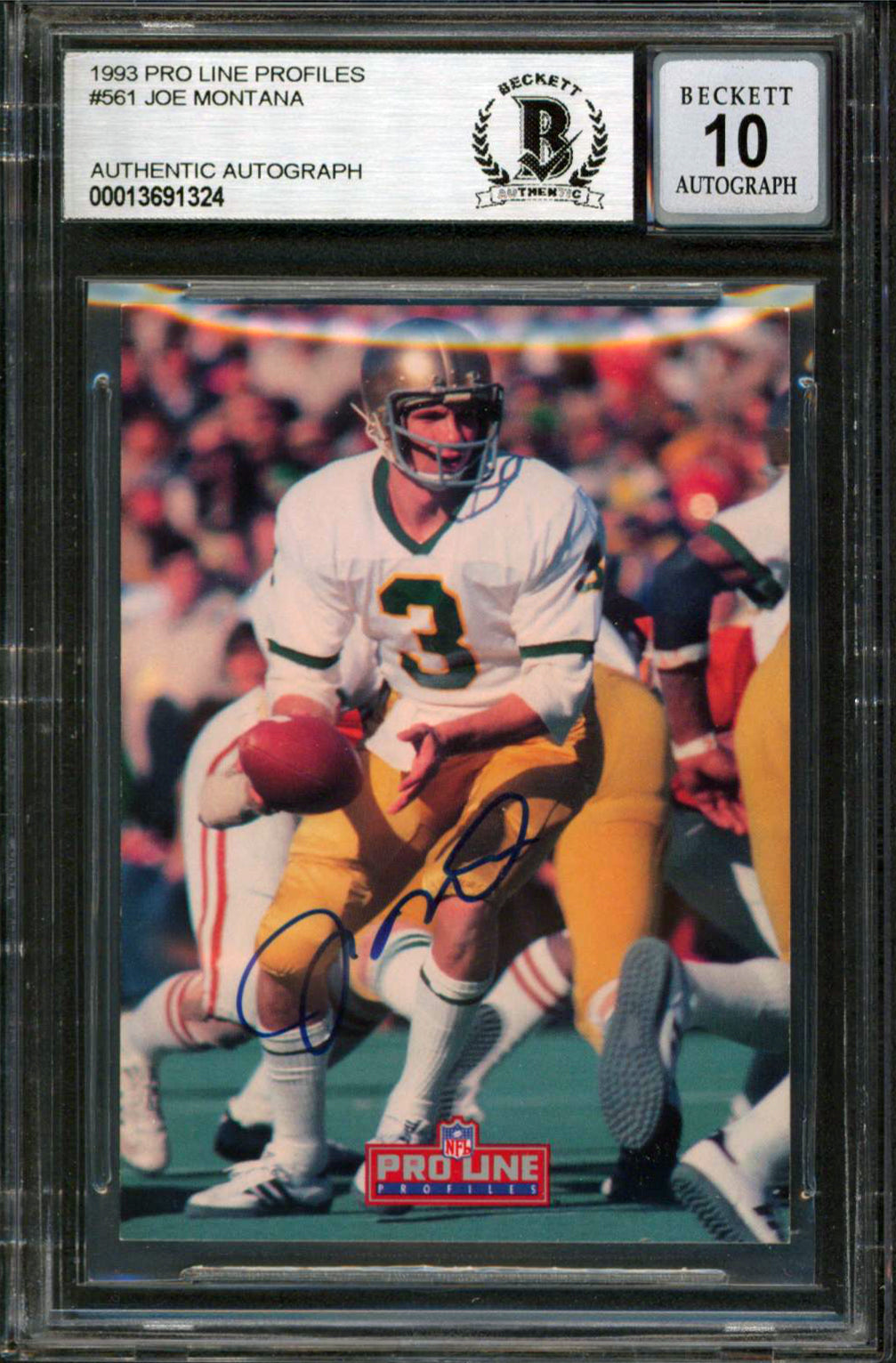 Chiefs Joe Montana Signed 1993 Pro Line Profiles #561 Card Auto 10! BAS Slabbed