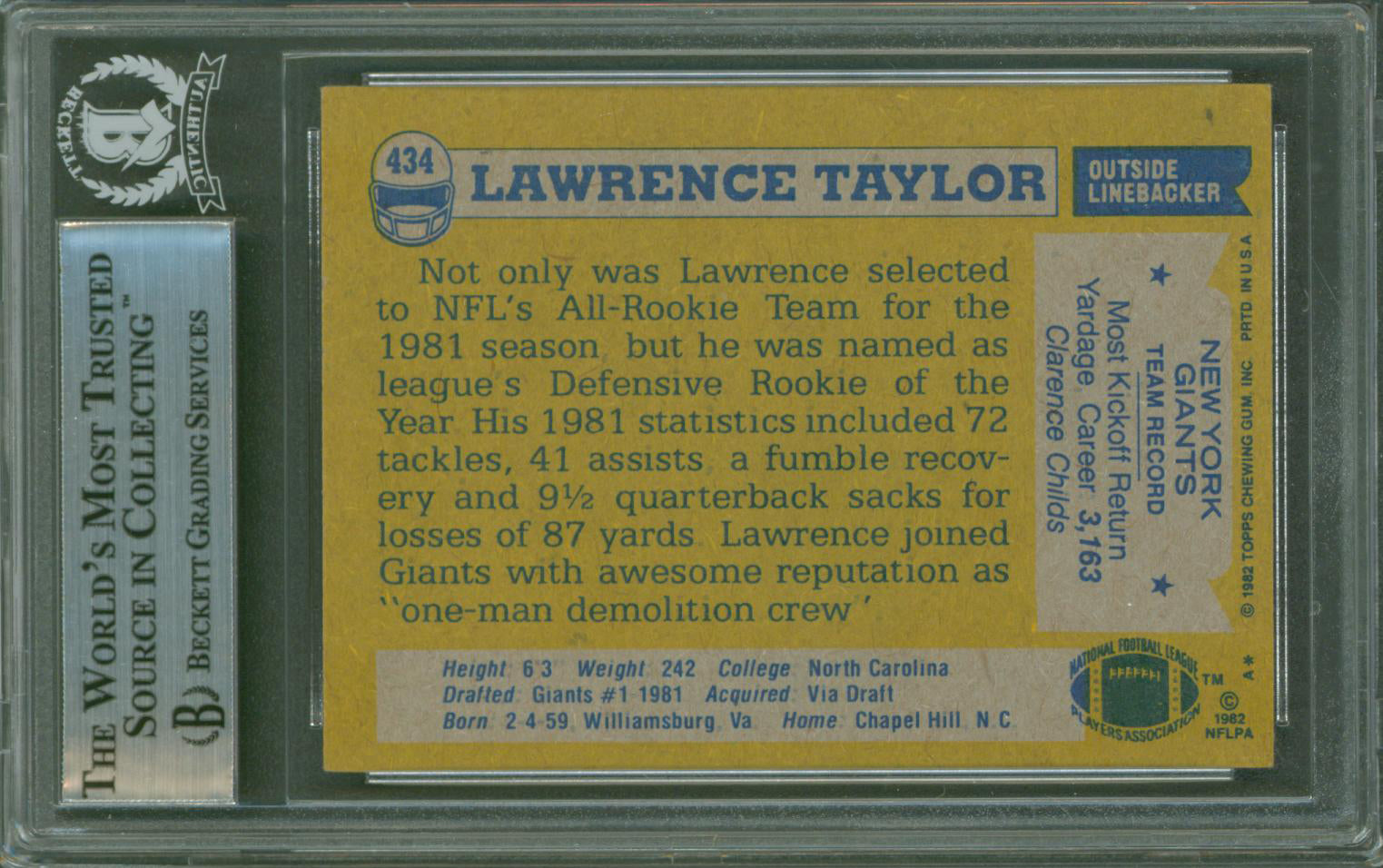 Giants Lawrence Taylor Authentic Signed 1982 Topps #434 Card BAS Slabbed