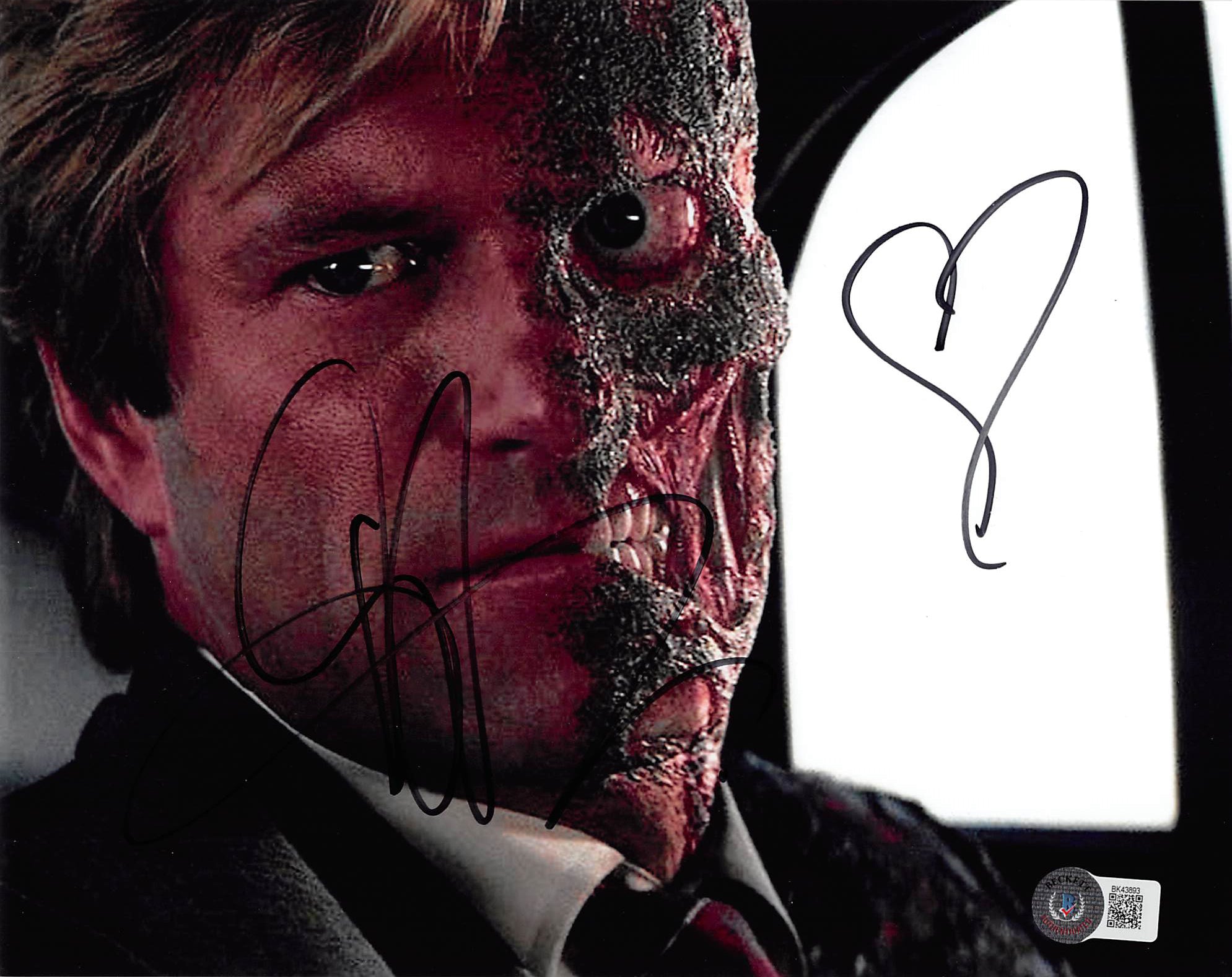 Aaron Eckhart Batman The Dark Knight Signed 8x10 Photo w/ Black Sig BAS 1