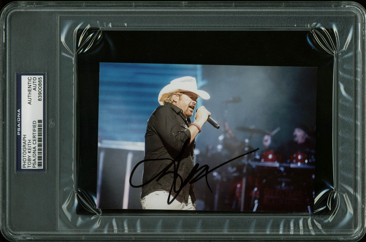 Toby Keith Authentic Signed Country Music 4x6 Photo PSA/DNA Slabbed #83900865