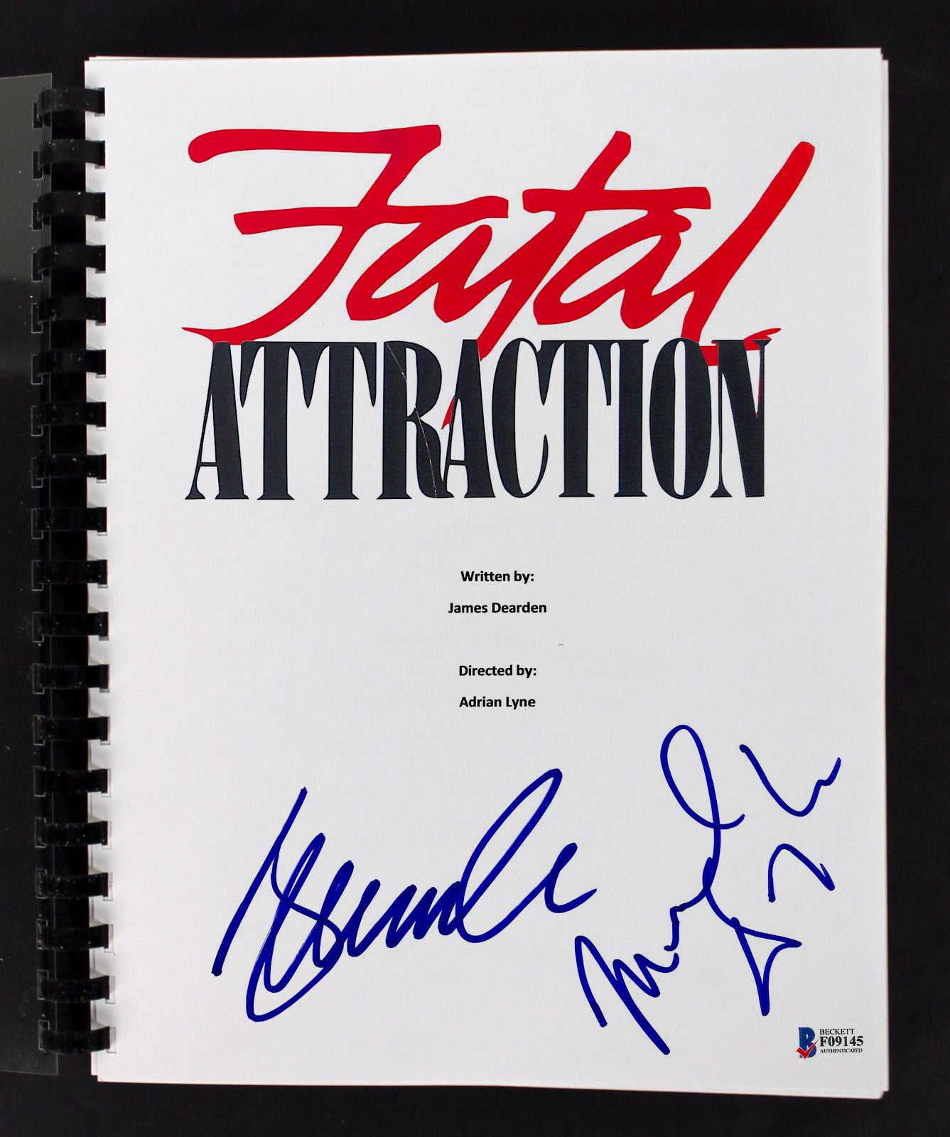 Michael Douglas & Glenn Close Signed Fatal Attraction Movie Script BAS #F09145