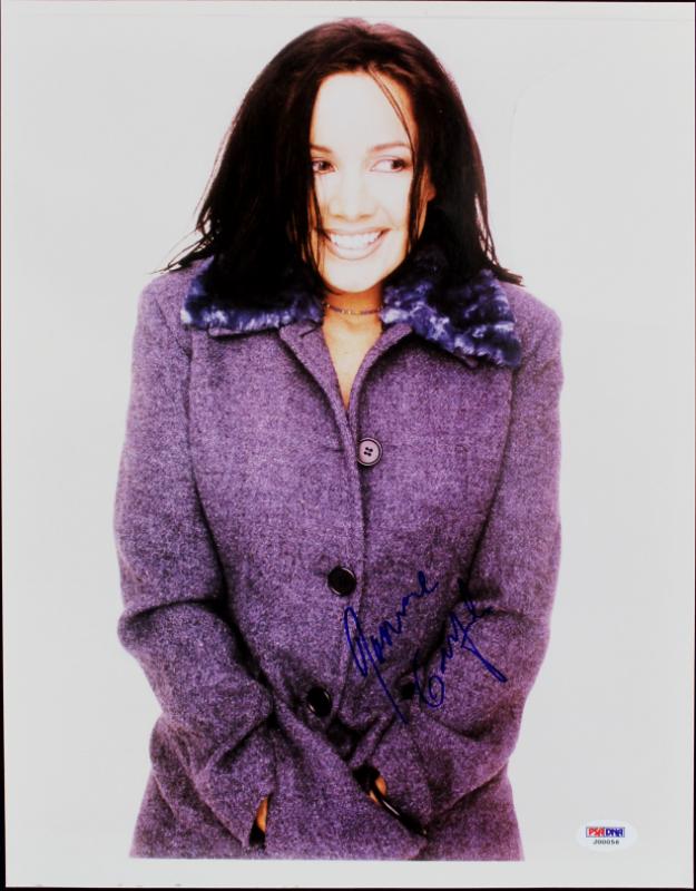 Janeane Garofalo Signed Authentic 11X14 Photo Autographed PSA/DNA #J00056