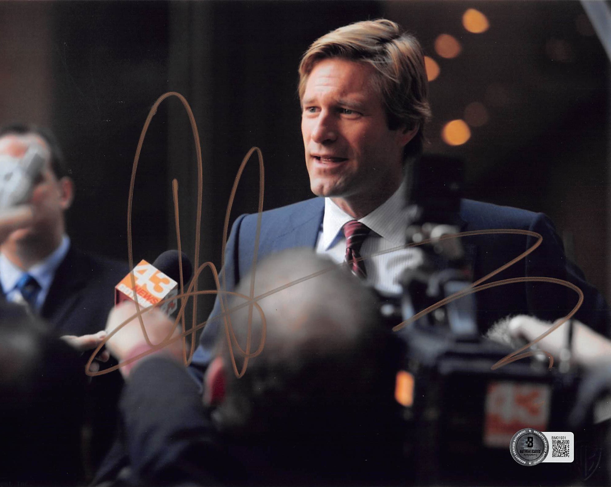 Aaron Eckhart Batman The Dark Knight Authentic Signed 8x10 Photo BAS #BM01931