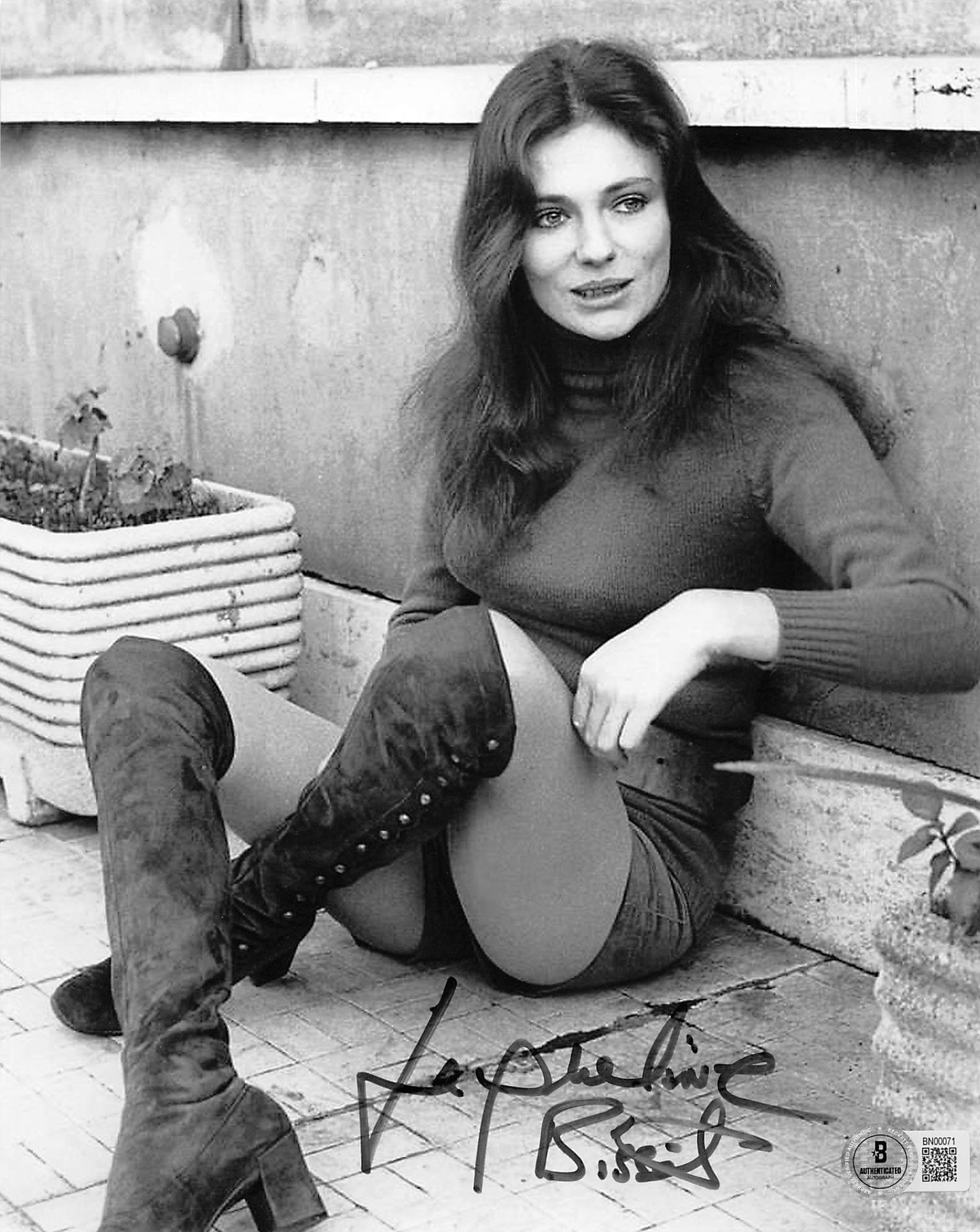 Jacqueline Bisset Airport Authentic Signed 8x10 Photo Autographed BAS #BN00071