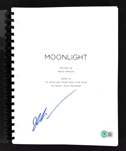 Jharrel Jerome Moonlight Authentic Signed Movie Script Autographed BAS #BK02186