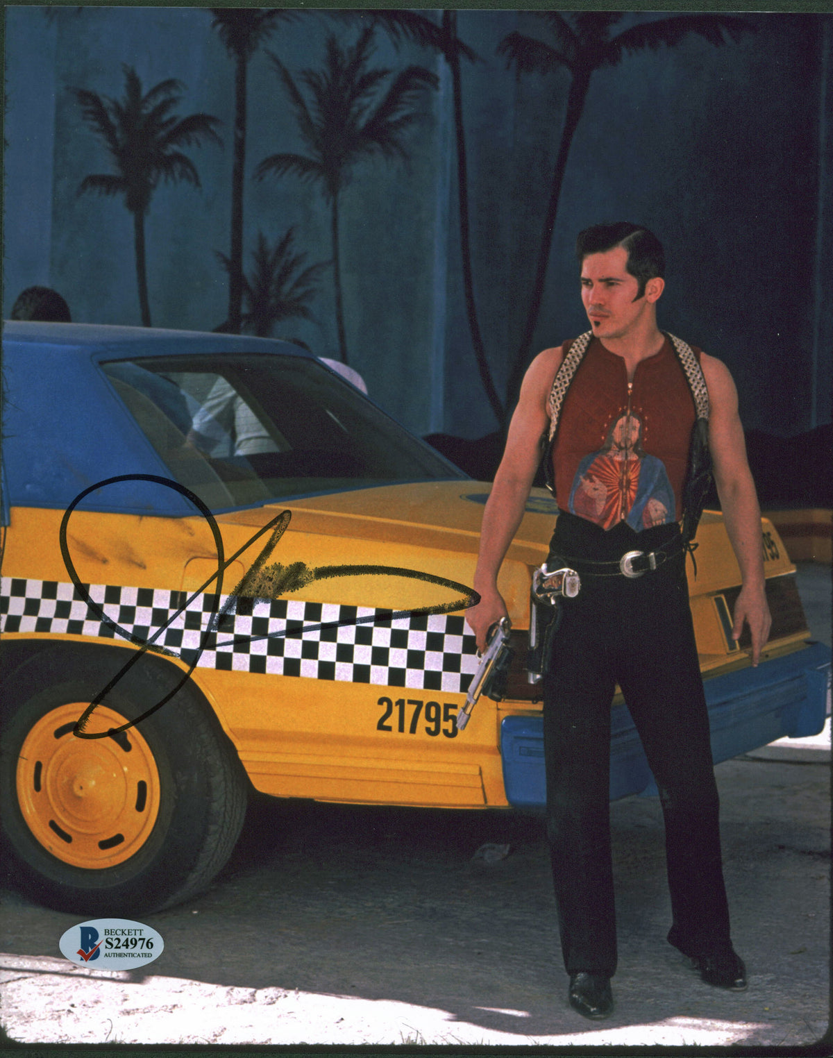 John Leguizamo Romeo + Juliet Authentic Signed 8x10 Photo BAS #S24976