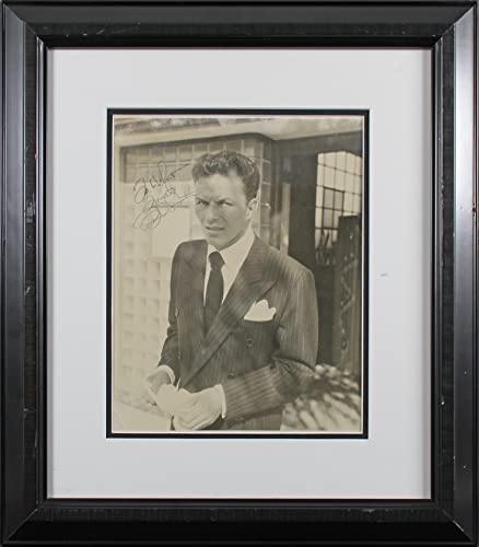 Frank Sinatra "Sincerely" Authentic Signed 8x10 Framed Photo  BAS #AB14612