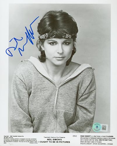 Dinah Manoff I Ought to Be in Pictures Signed 8x10 Photo BAS #BL81315