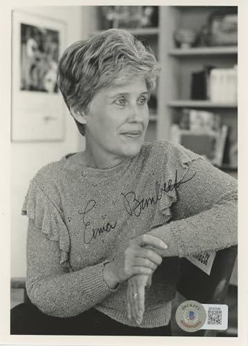 Erma Bombeck At Wit's End Authentic Signed 5x7 Black & White Photo BAS #BK43346