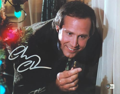 Chevy Chase Christmas Vacation Signed 11x14 Plugging In Tree Photo BAS Witnessed