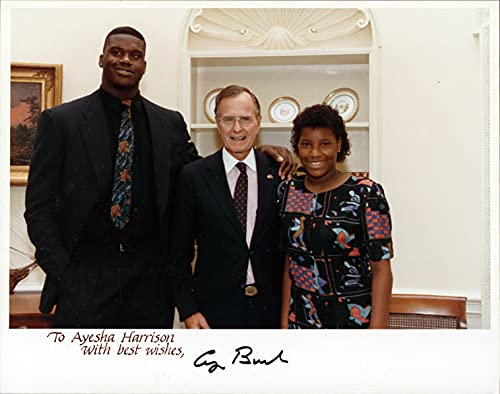 George H.W. Bush Signed 8x10 White House Photo w/ Shaquille O'Neal & Sister BAS