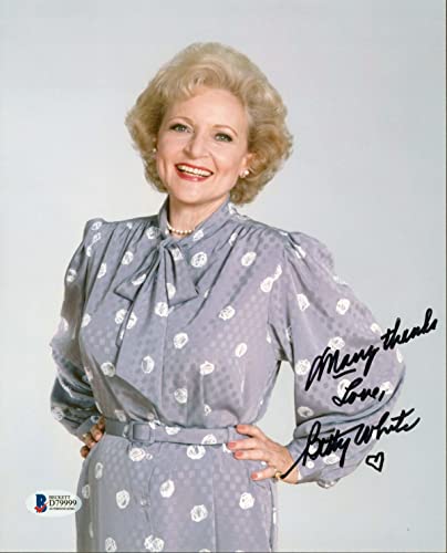 Betty White The Golden Girls "Many Thanks, Love" Signed 8x10 Photo BAS #D79999