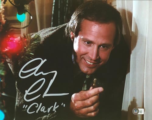 Chevy Chase Christmas Vacation "Clark" Signed 11x14 Photo BAS Witness #WZ46339