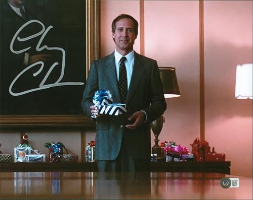 Chevy Chase Christmas Vacation Authentic Signed 11x14 Photo BAS Witness #WZ46584