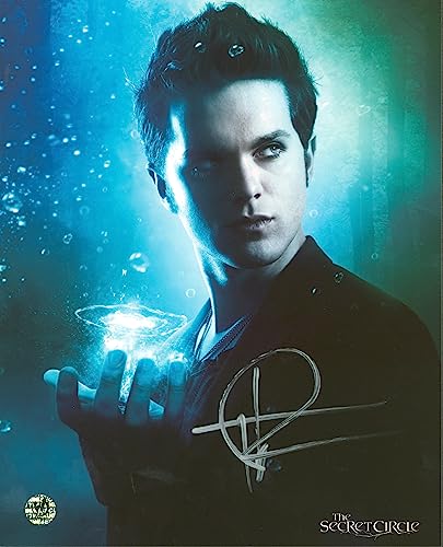 Thomas Dekker The Secret Circle Authentic Signed 8x10 Photo Wizard World #017325