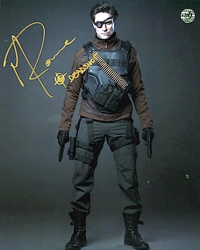 Michael Rowe Arrow "Deadshot" Authentic Signed 8x10 Photo Wizard World #025260