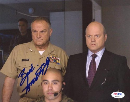 Bill Smitrovich Eagle Eye Signed Authentic 8X10 Photo PSA/DNA #T50621