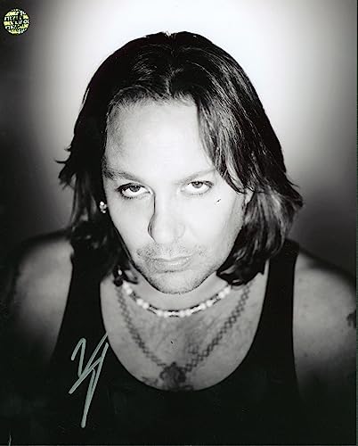 Vince Neil Motley Crue Authentic Signed 8x10 Black & White Photo Wizard World