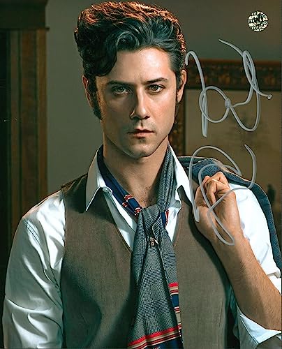 Hale Appleman The Magicians Authentic Signed 8x10 Photo Wizard World #017452