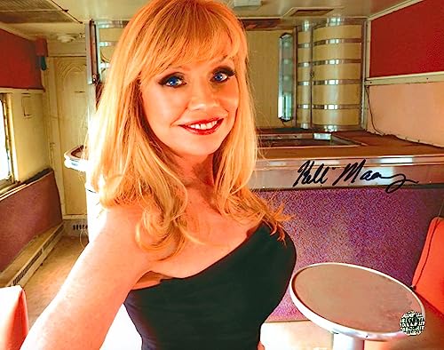 Kelli Maroney Night of the Comet Authentic Signed 8x10 Photo Wizard World 1