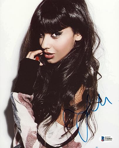 Jameela Jamil The Good Place Authentic Signed 8x10 Photo Autographed BAS #Y06064