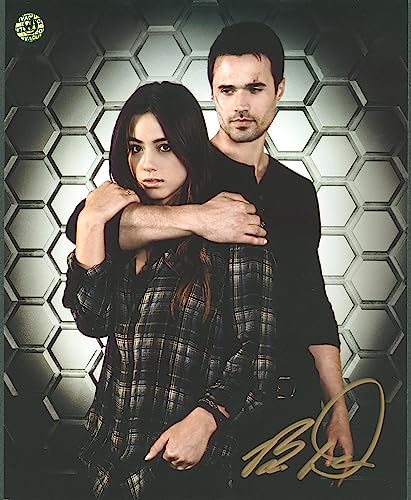 Brett Dalton Marvel Agents of SHIELD Authentic Signed 8x10 Photo Wizard World 6