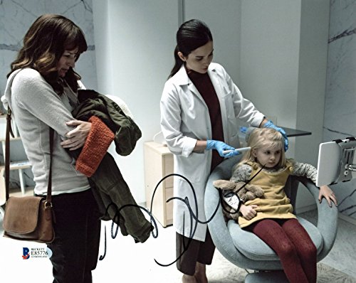 Rosemarie DeWitt Black Mirror Authentic Signed 8x10 Photo BAS #E85776