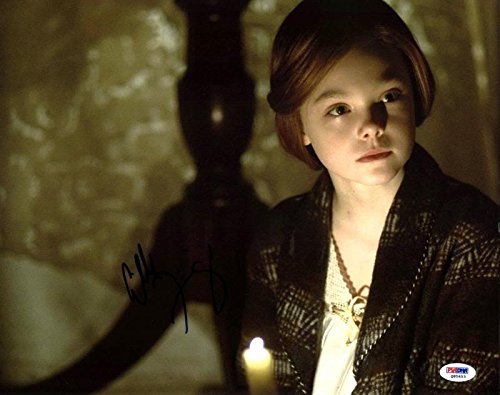 Elle Fanning Super 8 Signed Authentic 11X14 Photo Autographed PSA/DNA #Q85653