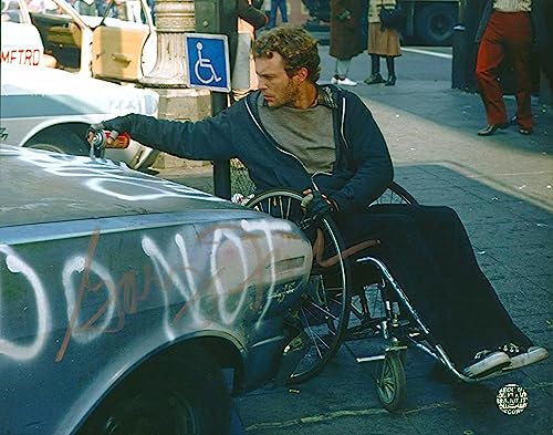 Gary Frank Hill Street Blues Authentic Signed 8x10 Photo Wizard World 1