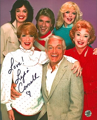 Lydia Cornell Too Close For Comfort Signed 8x10 Photo Wizard World #019068