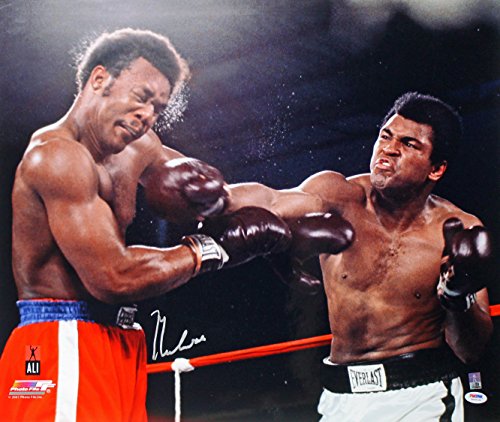 Muhammad Ali Authentic Signed 20x24 Photo w/ Mint 9 Autograph! PSA ITP #3A35193