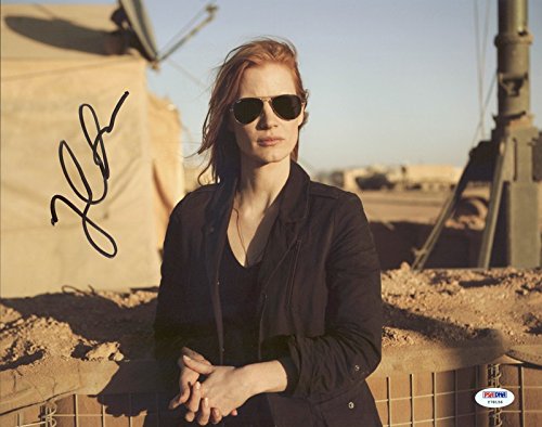 Jessica Chastain Zero Dark Thirty Signed Authentic 11X14 Photo PSA/DNA #Y78156