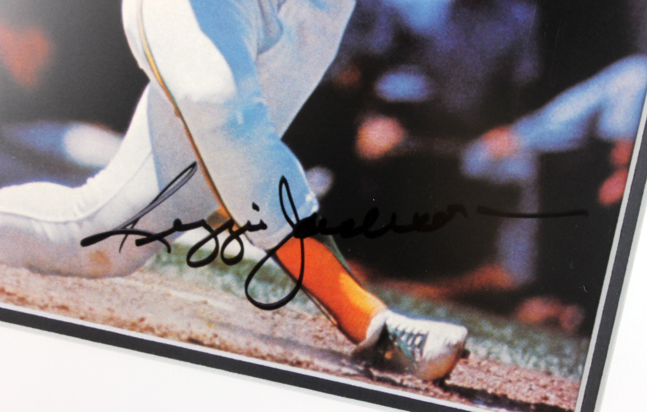 Athletics Reggie Jackson Signed & Framed Sports Illustrated Cover UDA #BAA27496