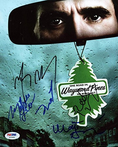 Wayward Pines Cast (5) Shyamalan, Howard & Dillon Signed 8X10 Photo PSA #X03589