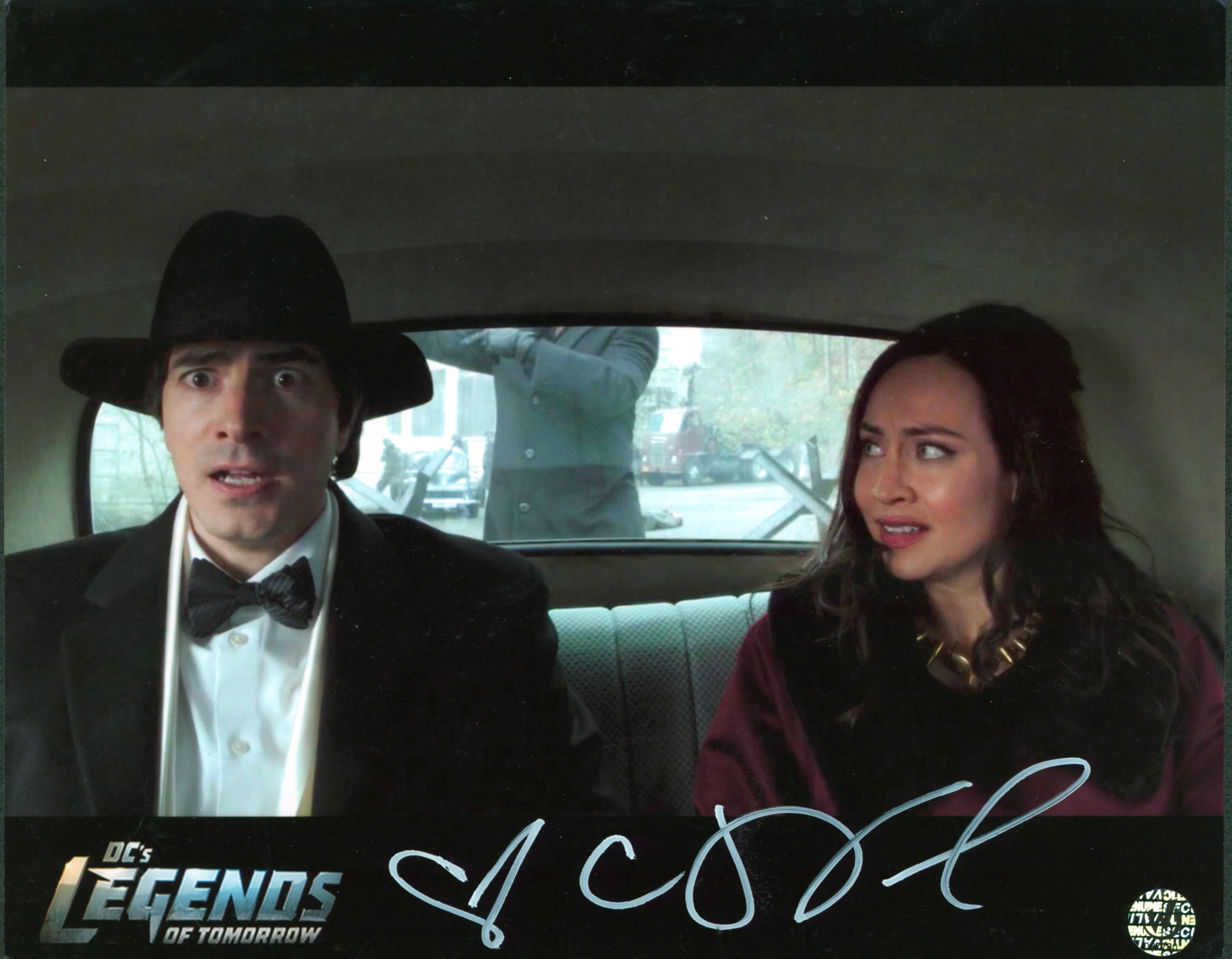 Courtney Ford DC's Legends Of Tomorrow Authentic Signed 8x10 Photo Wizard World