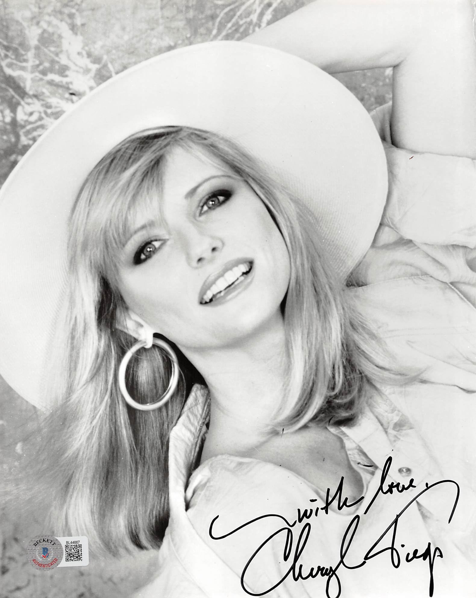 Cheryl Tiegs Sports Illustrated Swimsuit Model Signed 8x10 Photo BAS #BL44667
