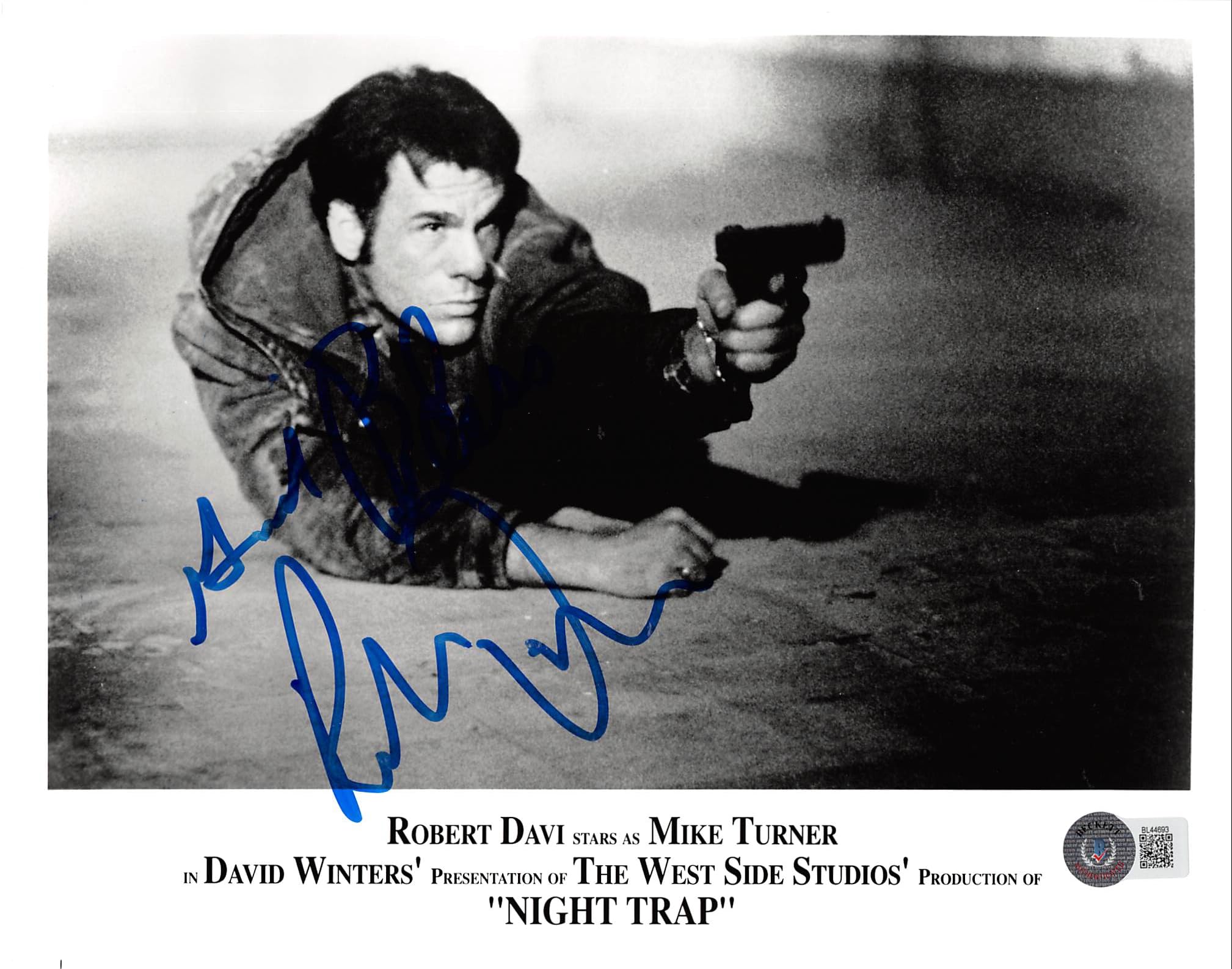 Robert Davi Night Trap "God Bless" Authentic Signed 8x10 Photo BAS #BL44693