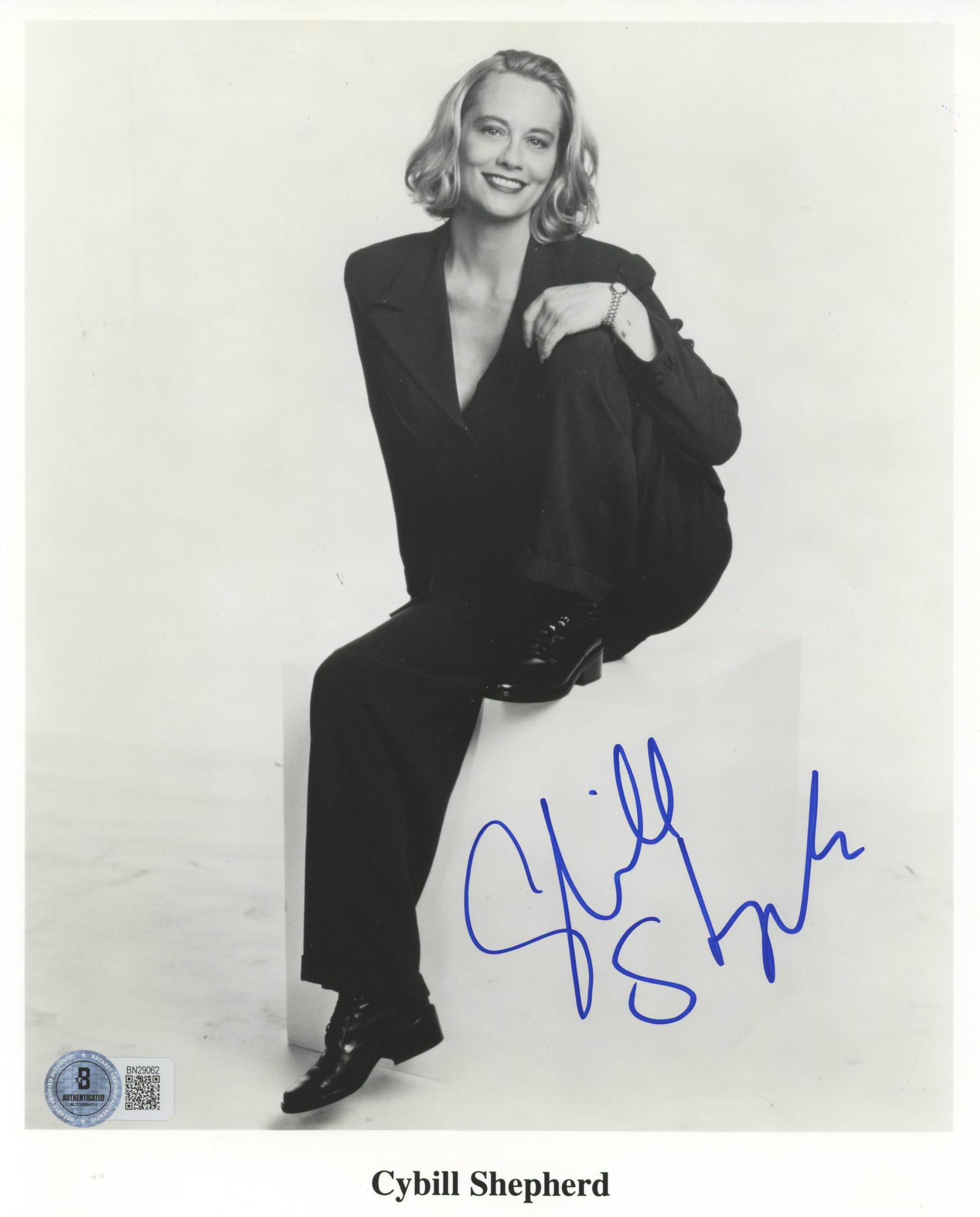 Cybill Shepherd Cybill Authentic Signed 8x10 Photo Autographed BAS #BN29062