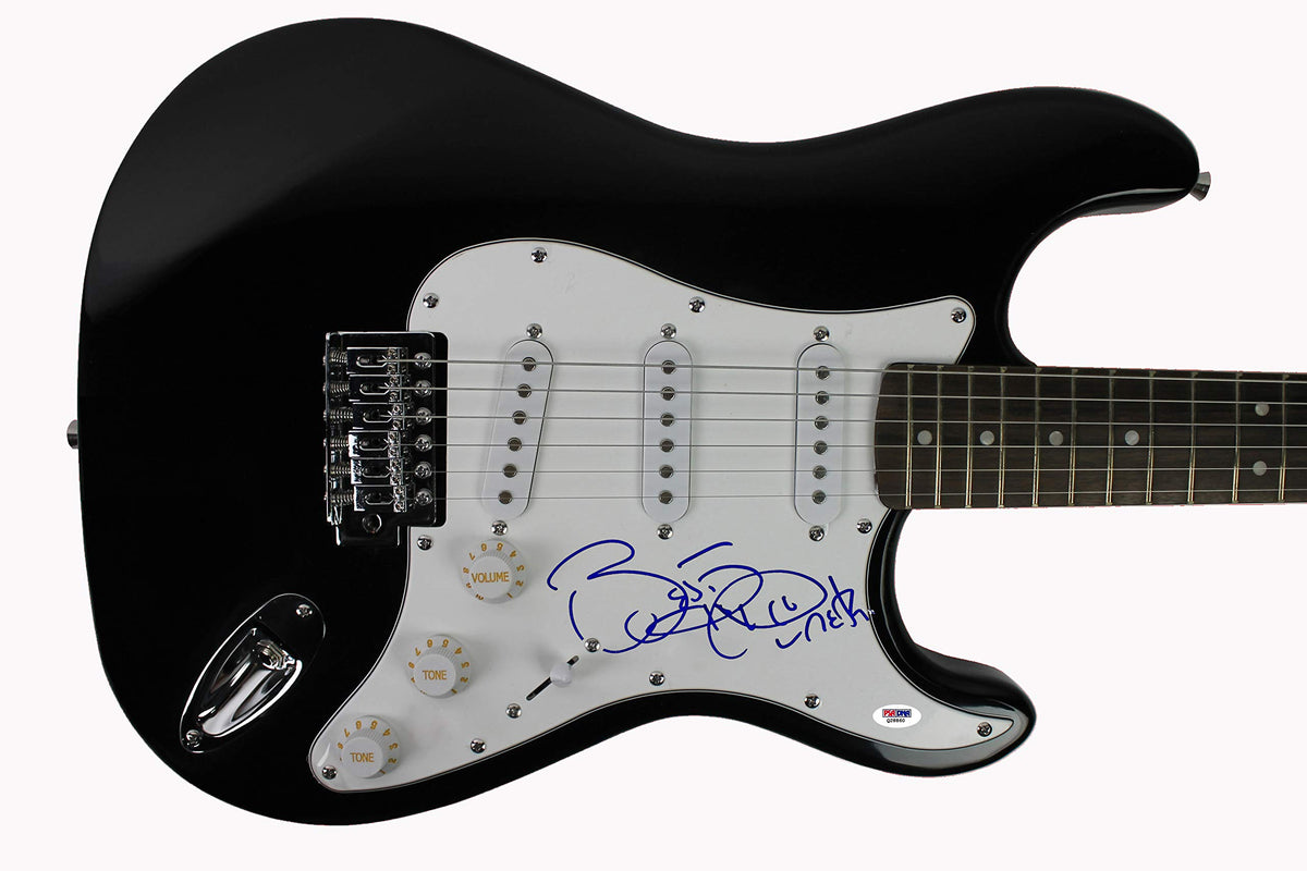 Aretha Franklin Authentic Signed Guitar Autographed PSA/DNA #Q28860