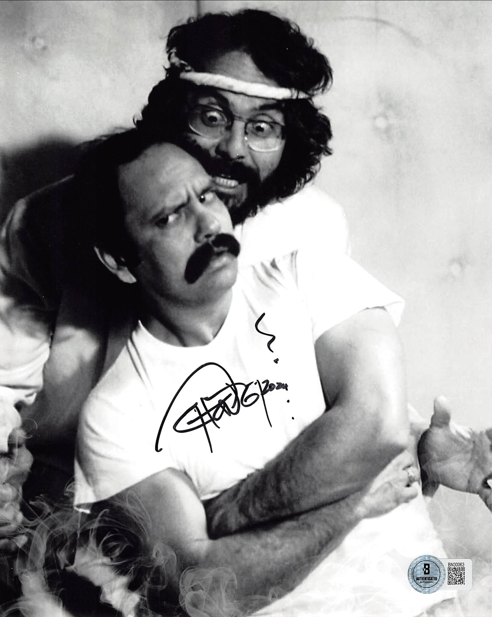 Tommy Chong Cheech & Chong Signed 8x10 Vertical Photo w/ Black Sig BAS 10
