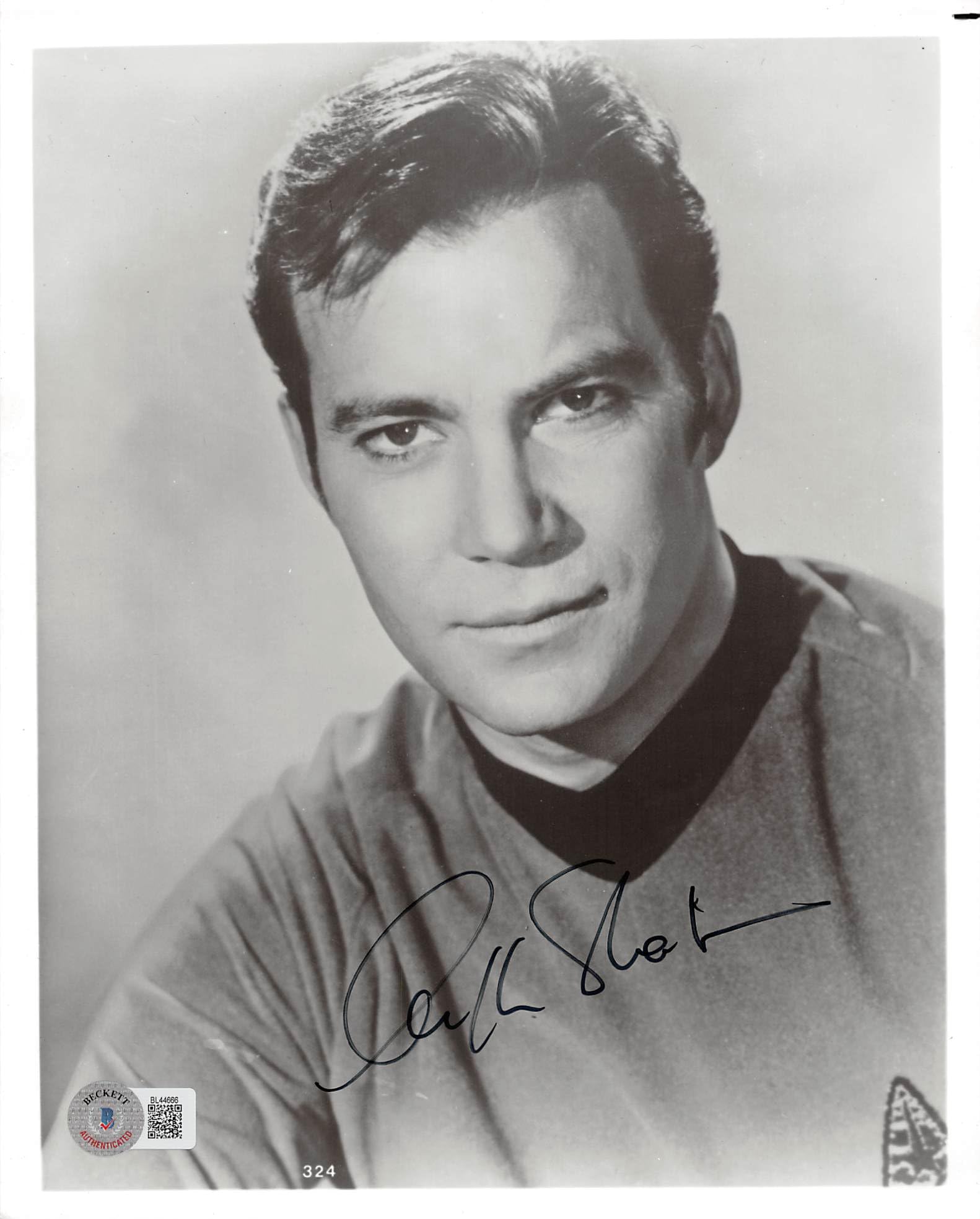 William Shatner Star Trek Authentic Signed 8x10 Photo Autographed BAS #BL44666