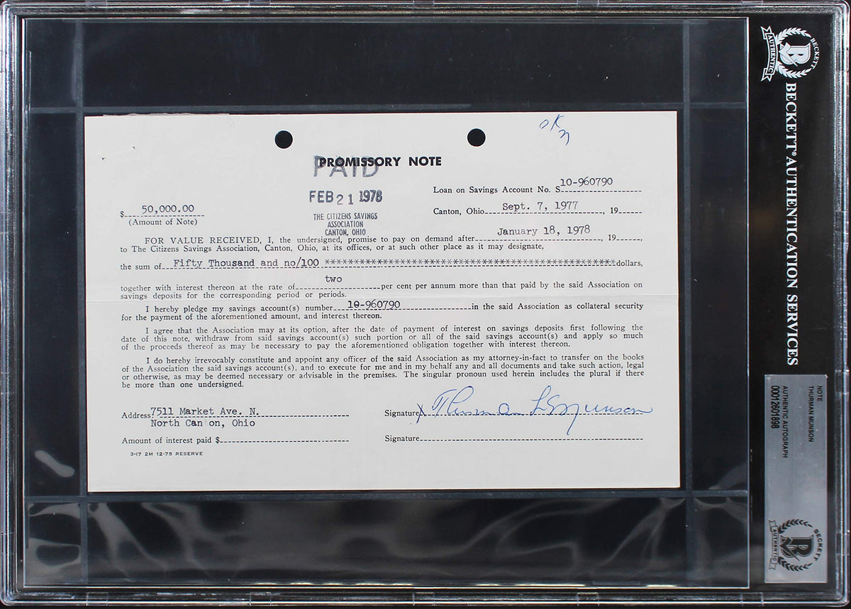 Yankees Thurman Munson Authentic Signed 5.5x8.5 1977 Promissory Note BAS Slabbed