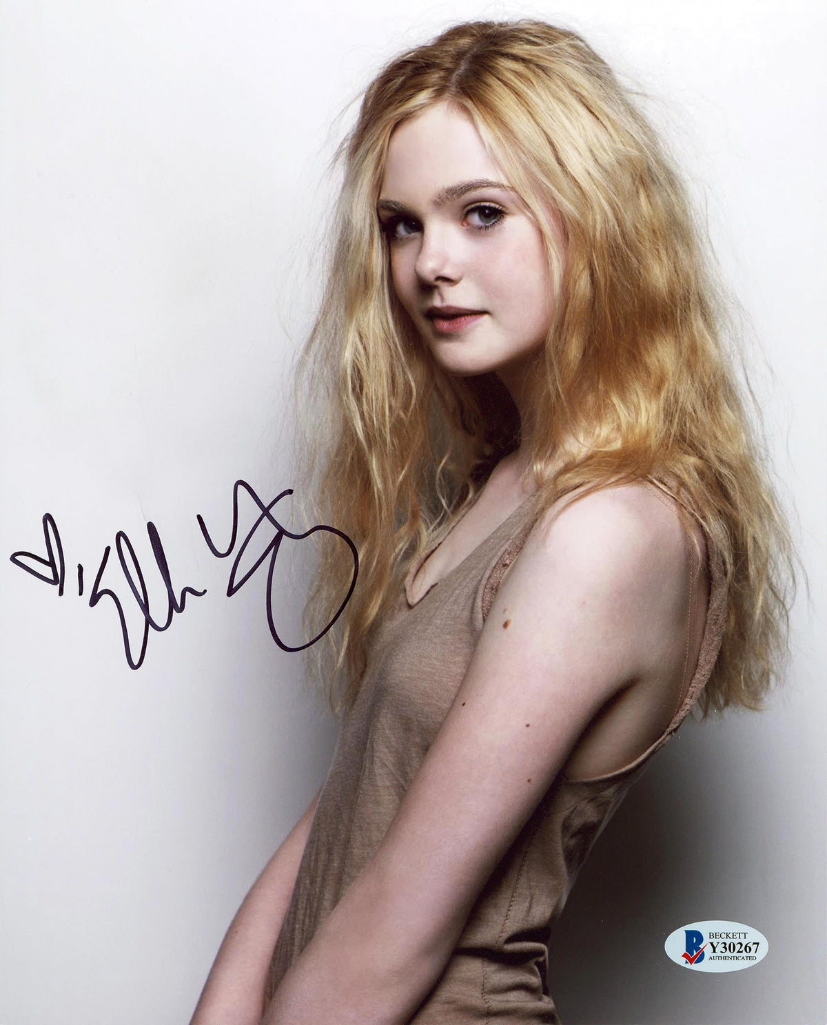 Elle Fanning Maleficent Authentic Signed 8x10 Photo Autographed BAS #Y30267