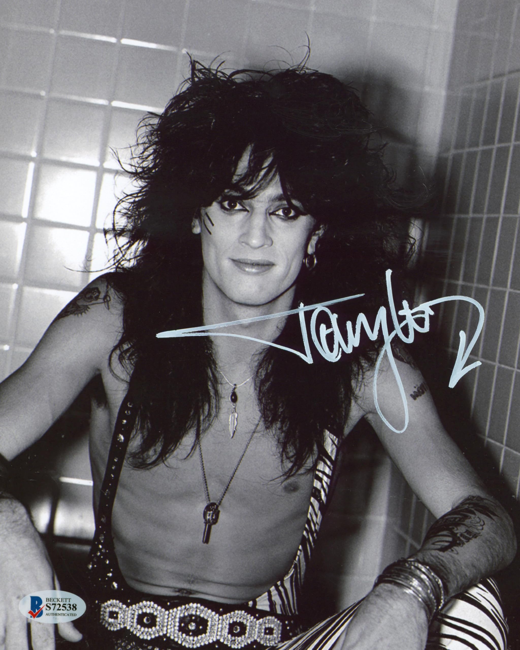 Tommy Lee Motley Crue Authentic Signed 8x10 Photo Autographed BAS #S72538