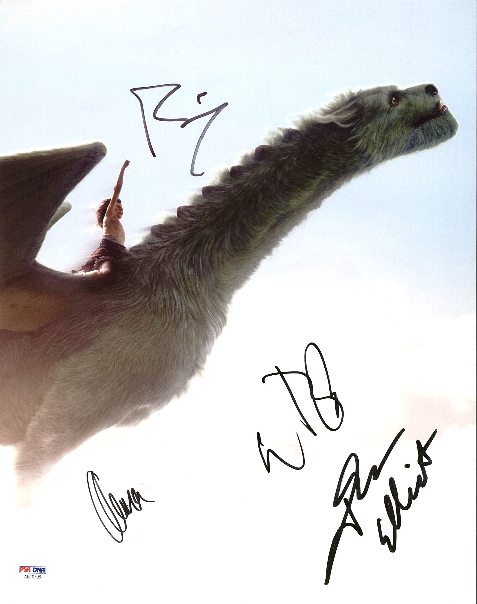 Pete's Dragon (Wes Bentley, David Lowery, +2) Signed 11X14 Photo PSA/DNA AB10796